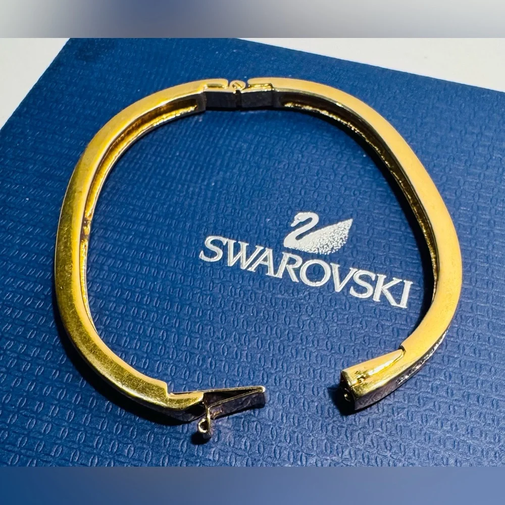 Vintage Swarovski Clear Crystal Hinged Bangle Bracelet *missing stones* - Picture 11 of 15